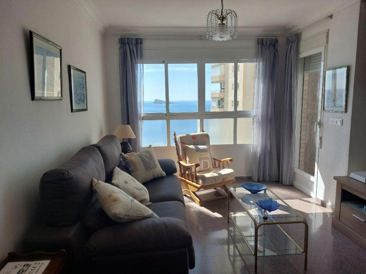 Apartamento Piso En Primera Linea De Playa En Urbanizacion El Olivar